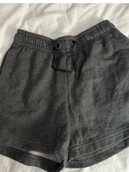 Pants - Womens shorts